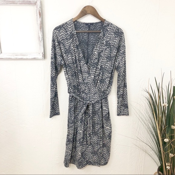 GAP Dresses & Skirts - Gap Gray Print Faux Wrap Dress